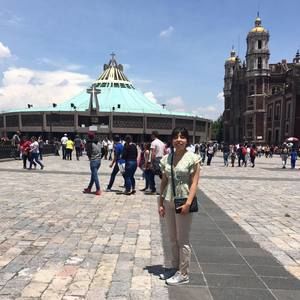 Meet your Posher, Alexia